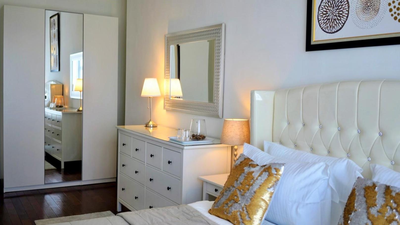 2Br Lucky Tower Residence Jakarta Old Town Top Floor Condo Exterior foto